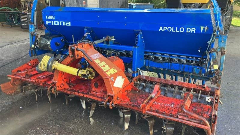 Kuhn HR 3001 M med Fiona Apollo - Kombinovana mašina za setvu: slika 1 Kuhn HR 3001 M med Fiona Apollo - Kombinovana mašina za setvu: slika 1