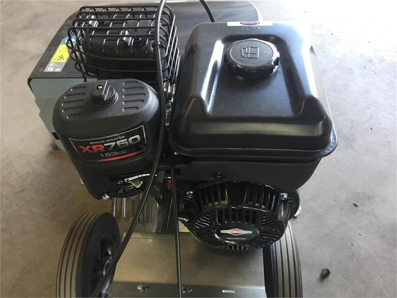 Kwern Greenbuster Pro III 8x3 Inkl. afdækningsskær - Baštenska oprema: slika 3 Kwern Greenbuster Pro III 8x3 Inkl. afdækningsskær - Baštenska oprema: slika 3