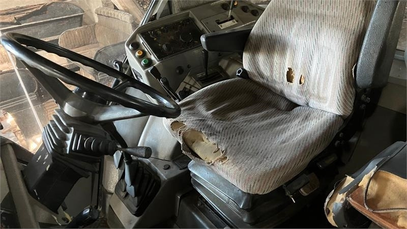 Massey Ferguson 3095 Dynashift - Traktor: slika 4 Massey Ferguson 3095 Dynashift - Traktor: slika 4