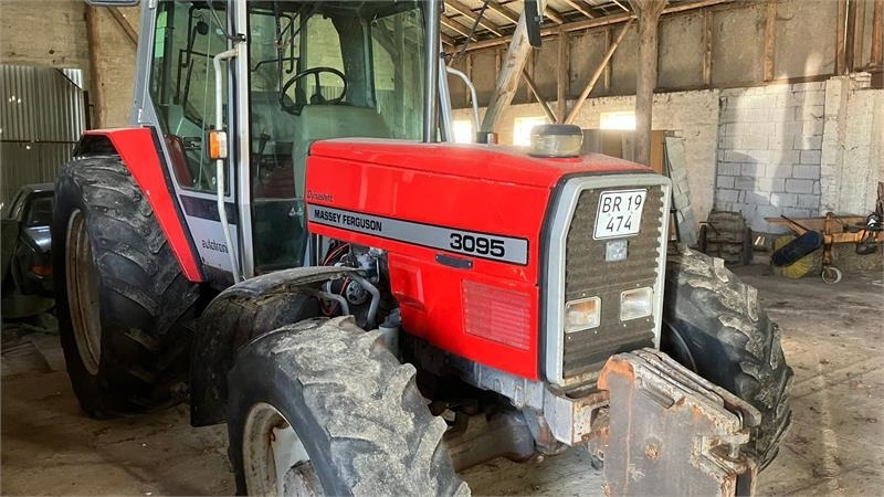 Massey Ferguson 3095 Dynashift - Traktor: slika 2 Massey Ferguson 3095 Dynashift - Traktor: slika 2