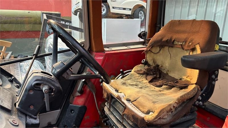 Massey Ferguson 699 - Traktor: slika 5 Massey Ferguson 699 - Traktor: slika 5