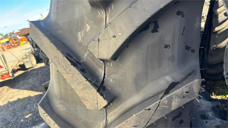 Mitas 420/85R38 & 340/85R28 - Guma za Korisno/ Posebno vozilo: slika 4 Mitas 420/85R38 & 340/85R28 - Guma za Korisno/ Posebno vozilo: slika 4