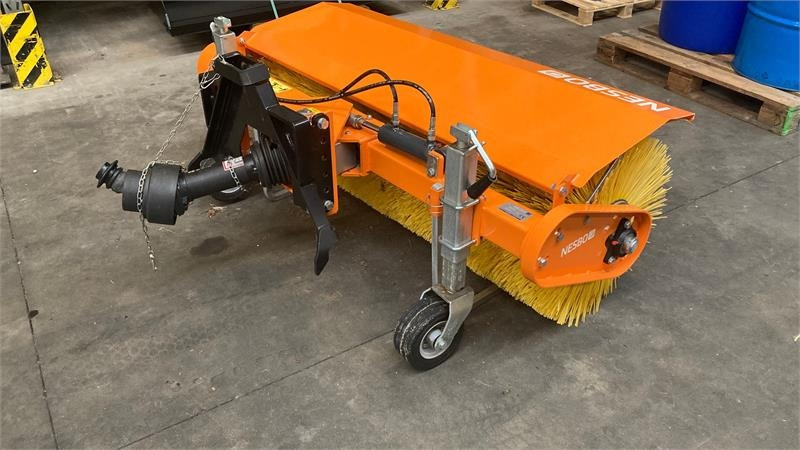 Nesbo FM 1500 P 1000H PTO - A-ramme kat. 1SS - Metle: slika 3 Nesbo FM 1500 P 1000H PTO - A-ramme kat. 1SS - Metle: slika 3