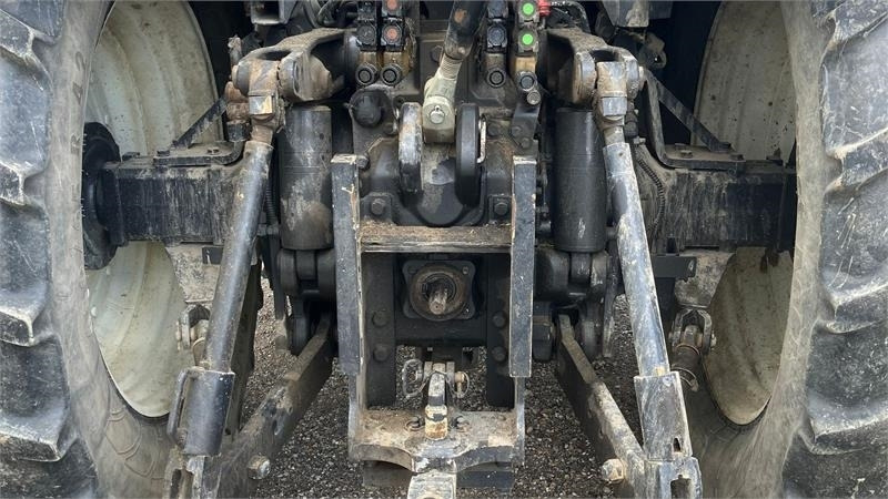 Lizing New Holland T7030 New Holland T7030: slika 6 Lizing New Holland T7030 New Holland T7030: slika 6