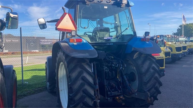 New Holland TS115 - Traktor: slika 3 New Holland TS115 - Traktor: slika 3
