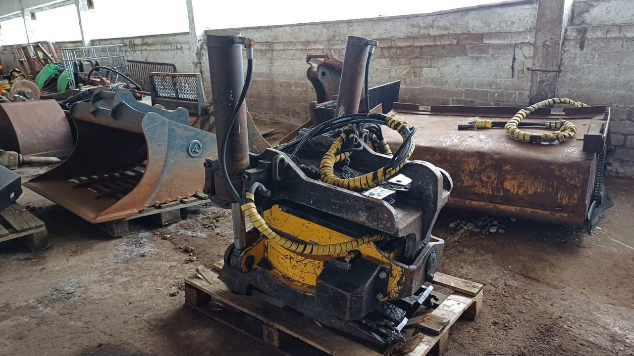 ENGCON EC30 - Tiltrotator: slika 3 ENGCON EC30 - Tiltrotator: slika 3