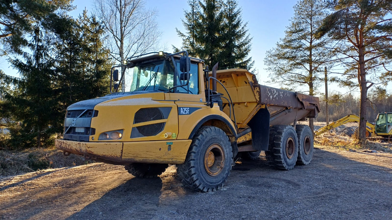 Volvo A25F - Zglobni kiper: slika 1 Volvo A25F - Zglobni kiper: slika 1