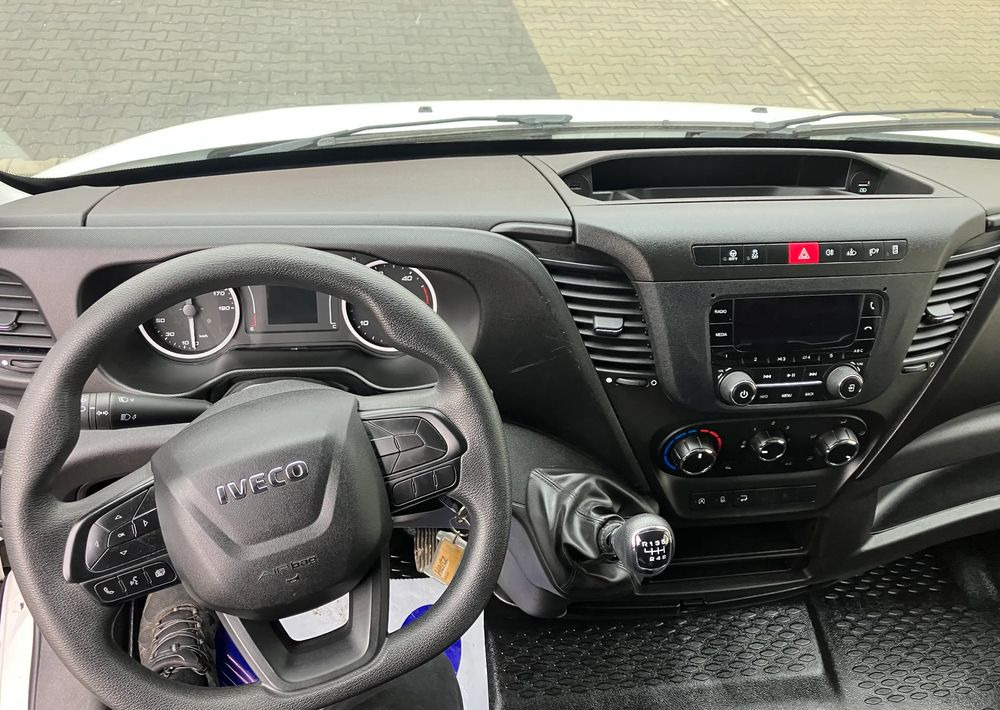 Dostavno vozilo sa zatvorenim sandukom Iveco DAILY 35C16 kontener kurierka winda STAN PERFEKCYJNY: slika 6
