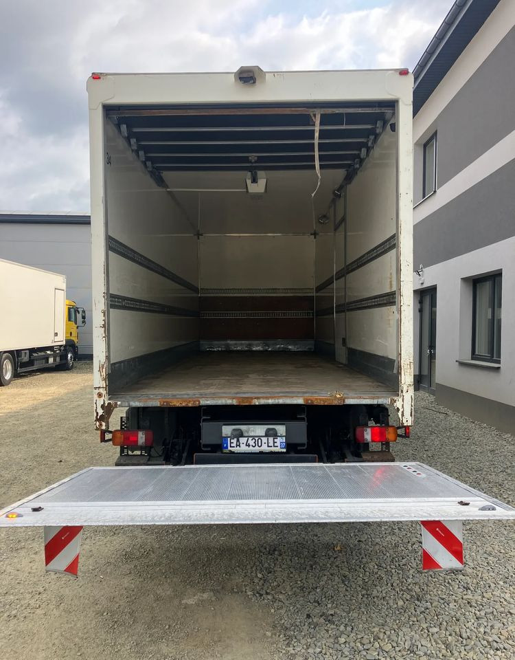 MAN MAN 18.290 kurierka kontener - Kamion sa zatvorenim sandukom: slika 5 MAN MAN 18.290 kurierka kontener - Kamion sa zatvorenim sandukom: slika 5