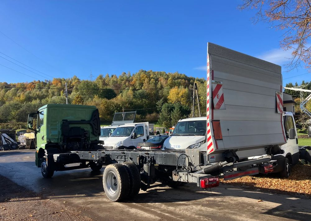 MAN MAN TGM 12.290 euro 6 ramo do zabudowy - Kamion sa golom šasijom i zatvorenom kabinom: slika 4 MAN MAN TGM 12.290 euro 6 ramo do zabudowy - Kamion sa golom šasijom i zatvorenom kabinom: slika 4