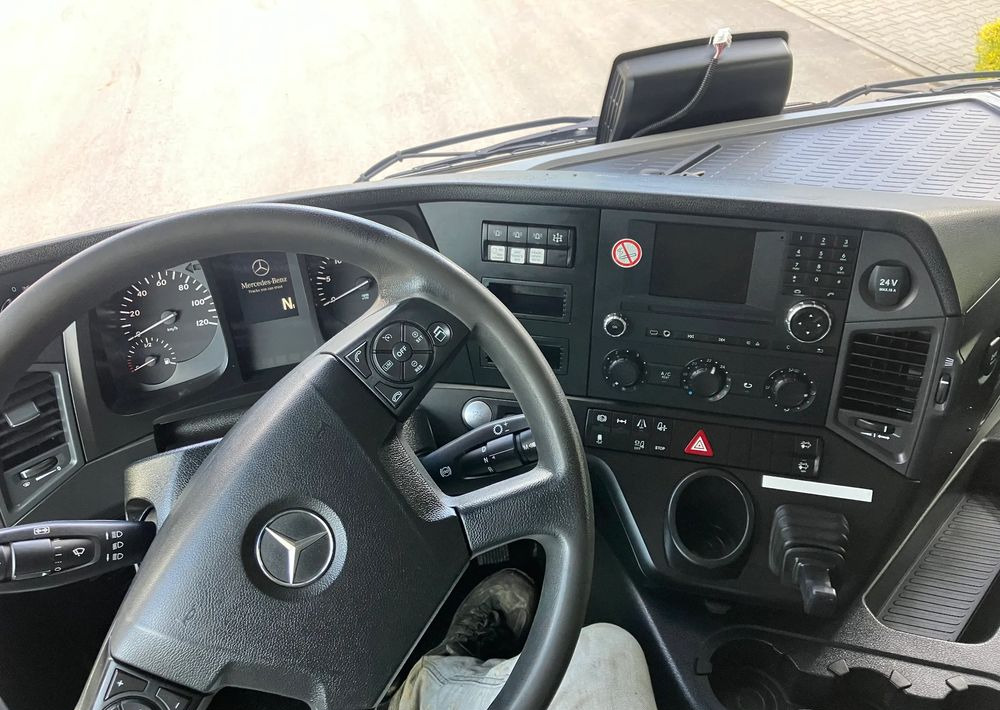 Mercedes-Benz ANTOS 1830 solidny kiper wywrotka blokada mostu - Istovarivač: slika 3 Mercedes-Benz ANTOS 1830 solidny kiper wywrotka blokada mostu - Istovarivač: slika 3