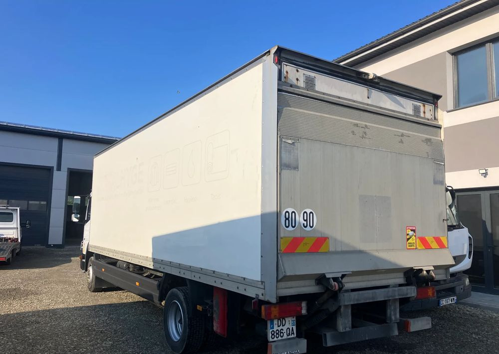 Mercedes-Benz Atego 1218  kurierka kontener - Kamion sa zatvorenim sandukom: slika 3 Mercedes-Benz Atego 1218  kurierka kontener - Kamion sa zatvorenim sandukom: slika 3