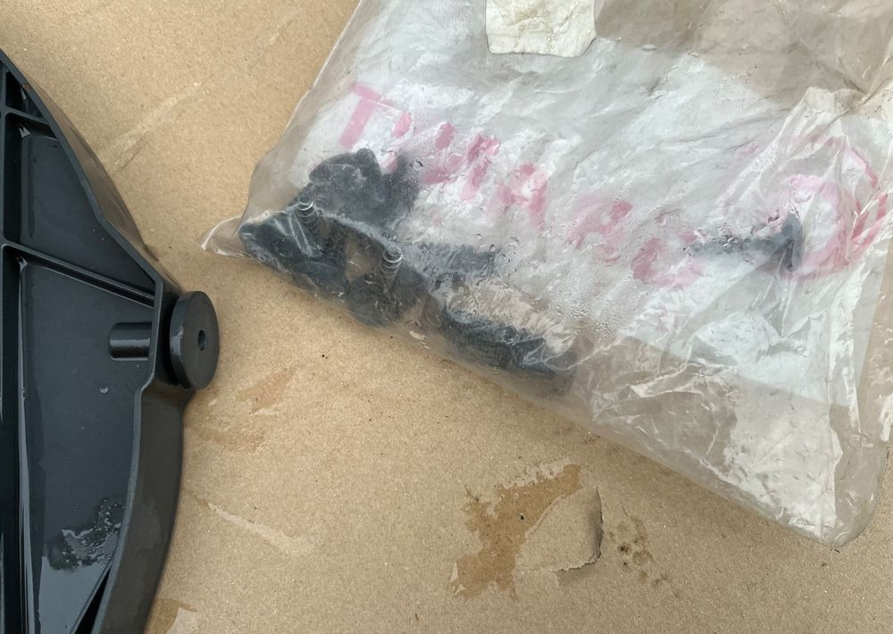 Blenda przeciwsłoneczna MAN TGL euro 6 kompletna daszek - Karoserija i eksterijer za Kamion: slika 3 Blenda przeciwsłoneczna MAN TGL euro 6 kompletna daszek - Karoserija i eksterijer za Kamion: slika 3