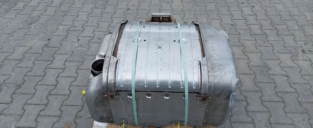 IVECO EUROCARGO EURO 6 KATALIZATOR TŁUMIK NOWY 5801833244 - Katalizator za Kamion: slika 5 IVECO EUROCARGO EURO 6 KATALIZATOR TŁUMIK NOWY 5801833244 - Katalizator za Kamion: slika 5