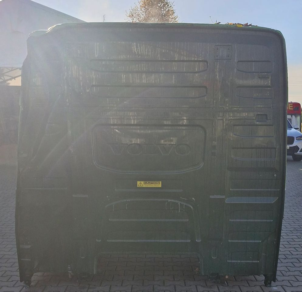 KABINA VOLVO FH5 2023R - Karoserija i eksterijer: slika 2 KABINA VOLVO FH5 2023R - Karoserija i eksterijer: slika 2