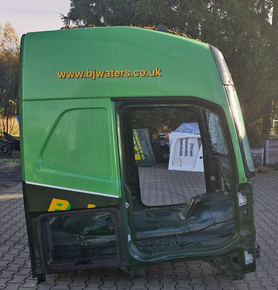 KABINA VOLVO FH5 2023R - Karoserija i eksterijer: slika 3 KABINA VOLVO FH5 2023R - Karoserija i eksterijer: slika 3