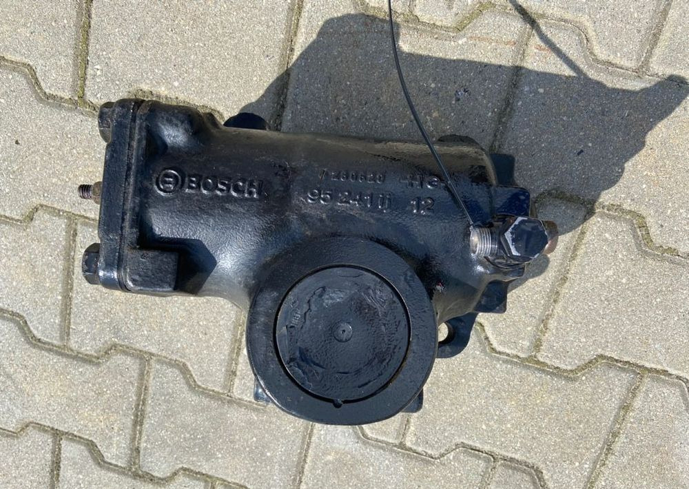 Kolumna kierownicza MAN TGL TGM TG 3 euro 6 przekładnia - Letva volana za Kamion: slika 3 Kolumna kierownicza MAN TGL TGM TG 3 euro 6 przekładnia - Letva volana za Kamion: slika 3