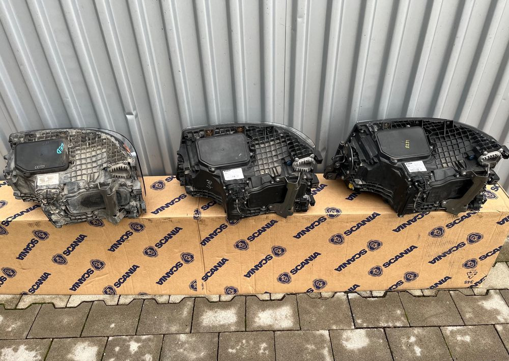 Lampa LED Scania R S NGS NGR reflektor 2674391 - Svetla/ Osvetljenje za Kamion: slika 4 Lampa LED Scania R S NGS NGR reflektor 2674391 - Svetla/ Osvetljenje za Kamion: slika 4