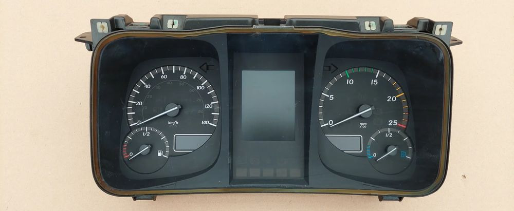 MERCEDES ACTROS MP4 LICZNIK ZEGARY - Komandna tabla za Kamion: slika 1 MERCEDES ACTROS MP4 LICZNIK ZEGARY - Komandna tabla za Kamion: slika 1
