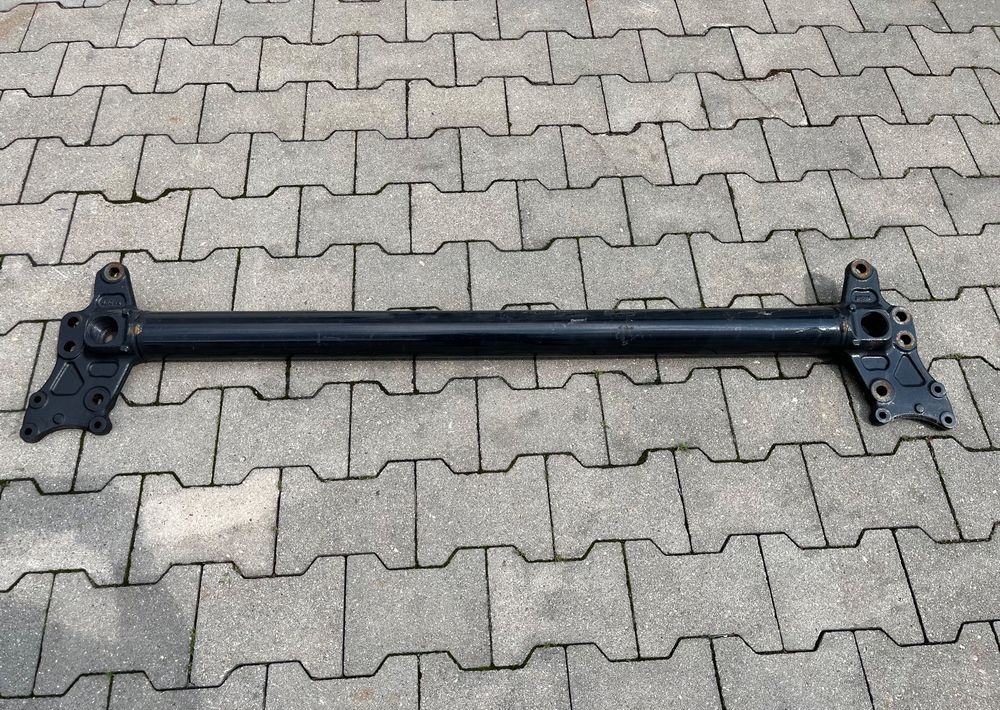 Mocowanie zderzaka MAN TG3 pająk belka wspornik TGX - Karoserija i eksterijer za Kamion: slika 1 Mocowanie zderzaka MAN TG3 pająk belka wspornik TGX - Karoserija i eksterijer za Kamion: slika 1