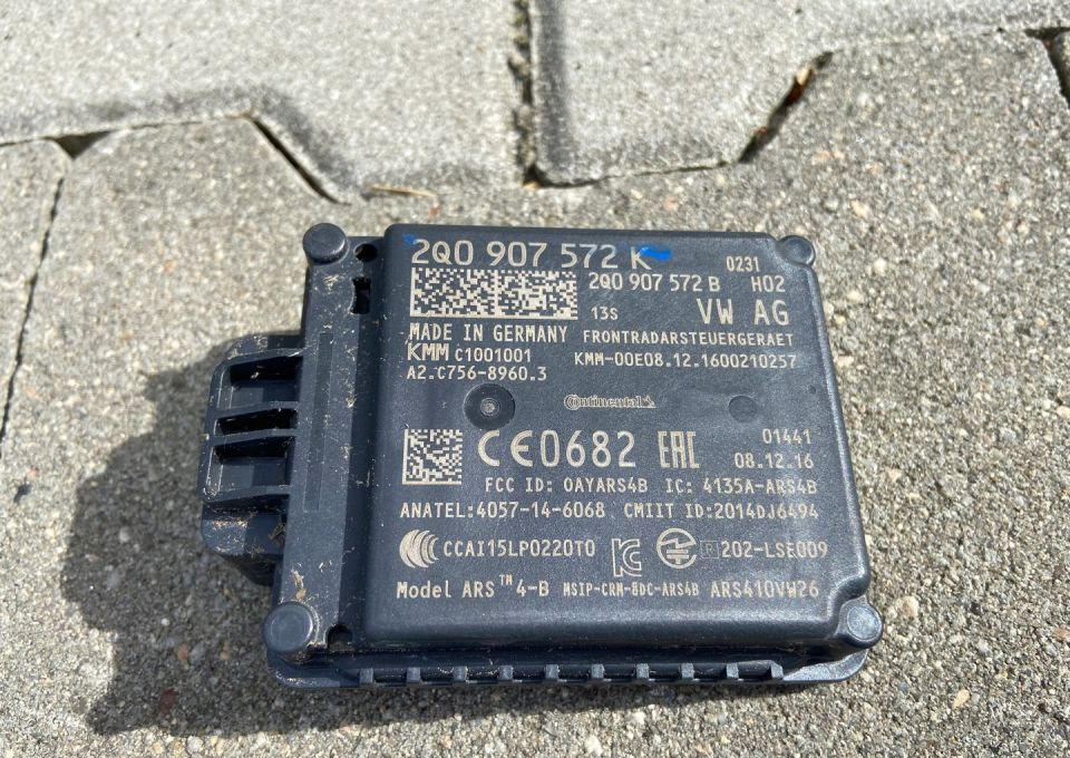 Radar ACC distronic VW Crafter MAN TGE - Senzor za Dostavno vozilo: slika 1 Radar ACC distronic VW Crafter MAN TGE - Senzor za Dostavno vozilo: slika 1