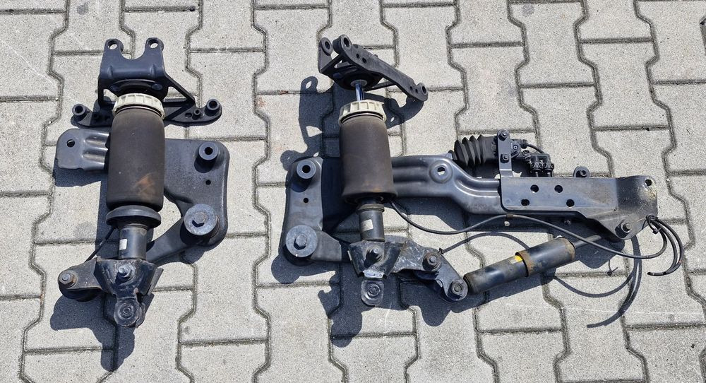 SCANIA P NGT ZAWIESZENIE KABINY TYŁ - Oslanjanje kabine za Kamion: slika 1 SCANIA P NGT ZAWIESZENIE KABINY TYŁ - Oslanjanje kabine za Kamion: slika 1