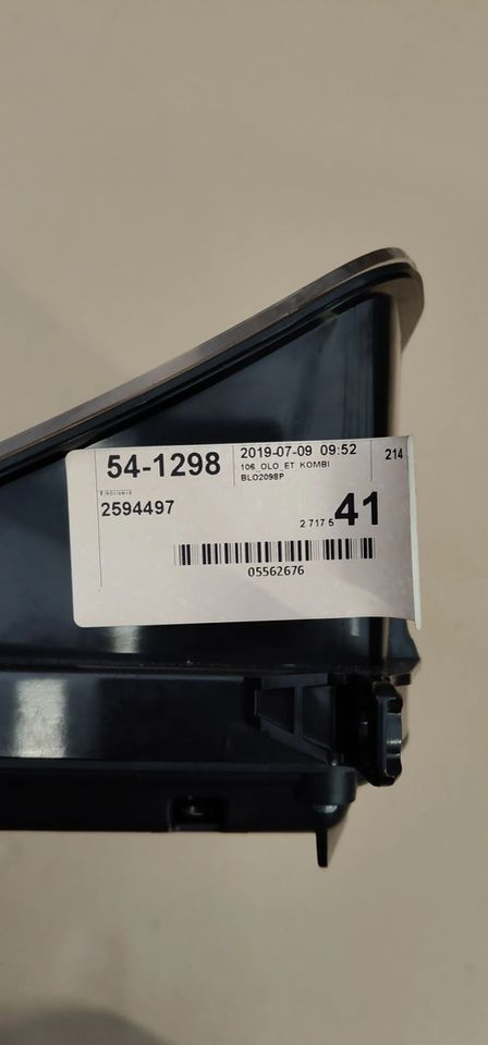 SCANIA R S LICZNIK ZEGARY 2594497 - Komandna tabla za Kamion: slika 2 SCANIA R S LICZNIK ZEGARY 2594497 - Komandna tabla za Kamion: slika 2