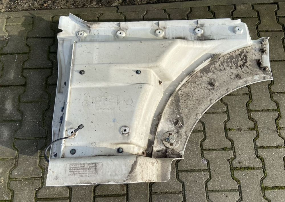 Stopnica MAN TGX euro 6 stopień schody właz - Prag za Kamion: slika 4 Stopnica MAN TGX euro 6 stopień schody właz - Prag za Kamion: slika 4