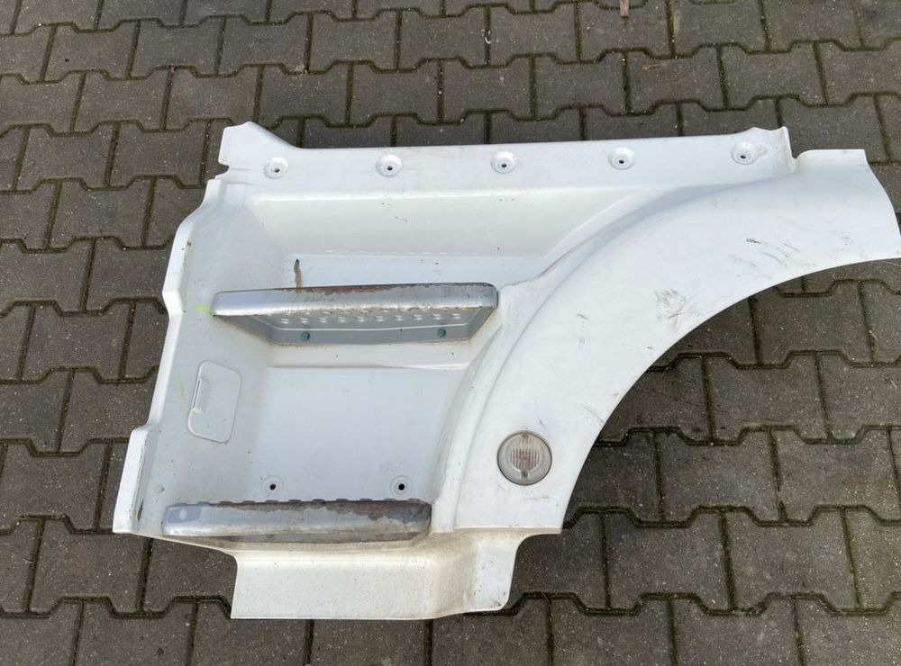 Stopnica MAN TGX euro 6 stopień schody właz - Prag za Kamion: slika 1 Stopnica MAN TGX euro 6 stopień schody właz - Prag za Kamion: slika 1