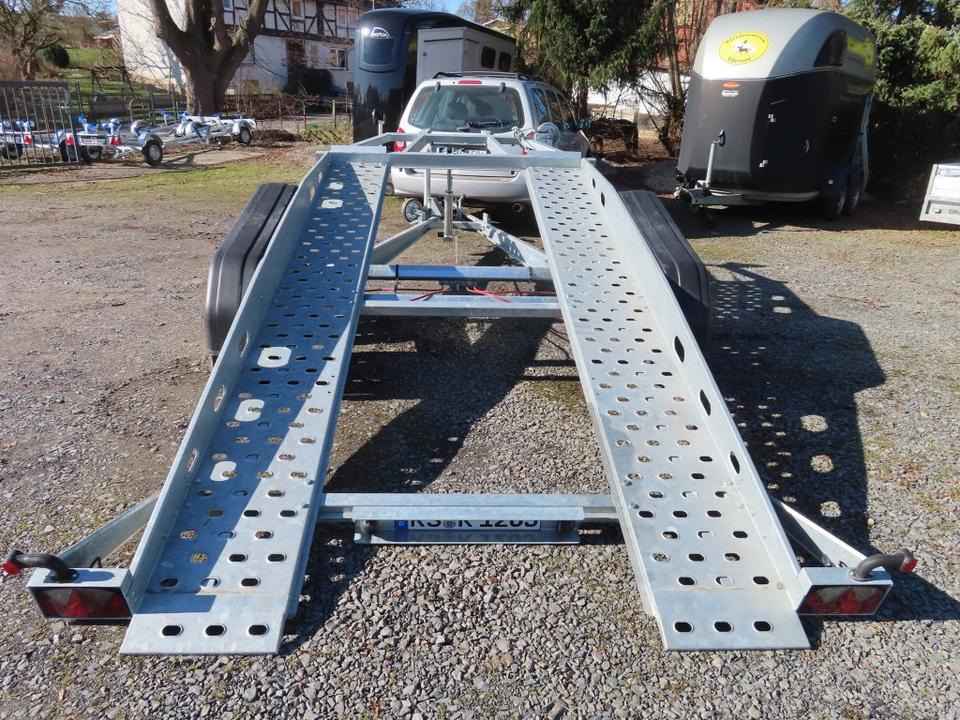 Böckmann, Autotransporter, 2,7 to. kippbar, 100 km, PKW Anhänger - Prikolica za prevoz automobila: slika 2 Böckmann, Autotransporter, 2,7 to. kippbar, 100 km, PKW Anhänger - Prikolica za prevoz automobila: slika 2