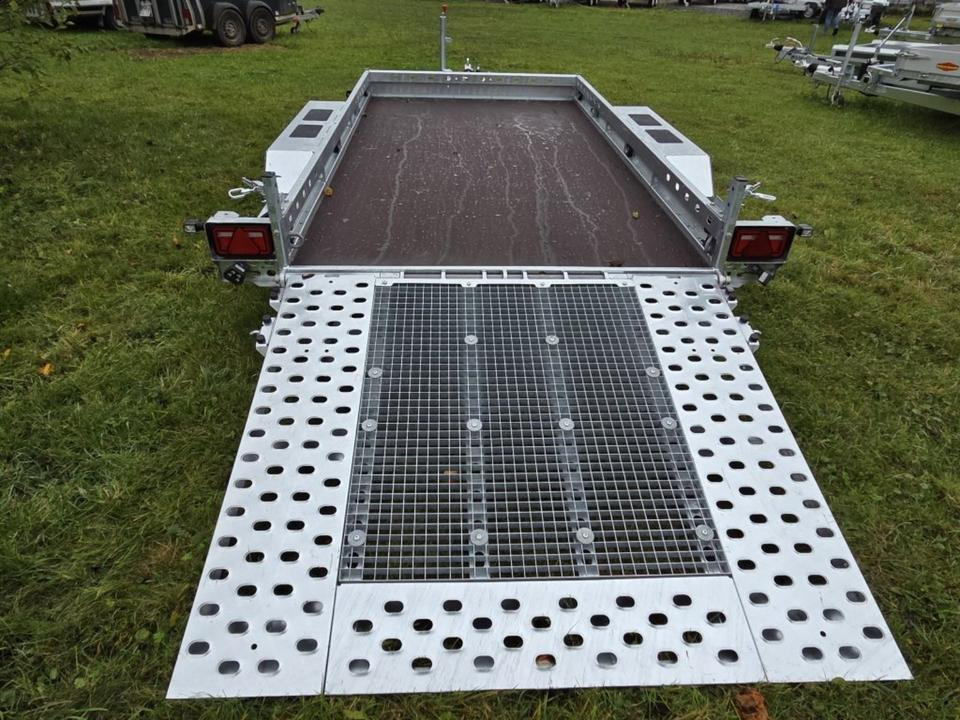 Böckmann BT TS 3518/3t PKW-Anhänger Baumaschinentransporter 3,5 t - Prikolica za prevoz radnih mašina: slika 5 Böckmann BT TS 3518/3t PKW-Anhänger Baumaschinentransporter 3,5 t - Prikolica za prevoz radnih mašina: slika 5