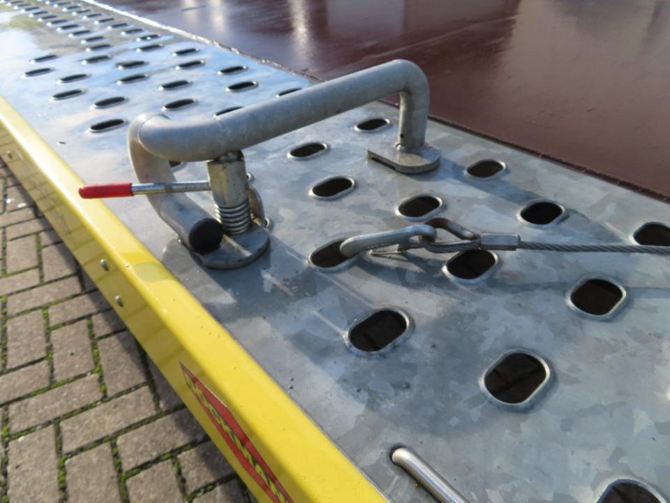 Böckmann PKW-Anhänger, Autotransporter, 3,0to. kippbar, 100 km/h - Prikolica za prevoz automobila: slika 5 Böckmann PKW-Anhänger, Autotransporter, 3,0to. kippbar, 100 km/h - Prikolica za prevoz automobila: slika 5