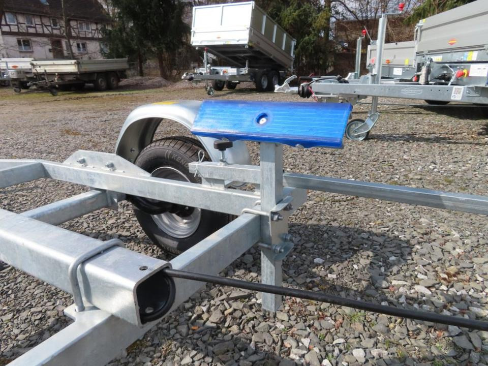 Böckmann, TPV, Bootstrailer, 550 kg, Stützrad, 100 km/h - Prikolica za čamac: slika 4 Böckmann, TPV, Bootstrailer, 550 kg, Stützrad, 100 km/h - Prikolica za čamac: slika 4