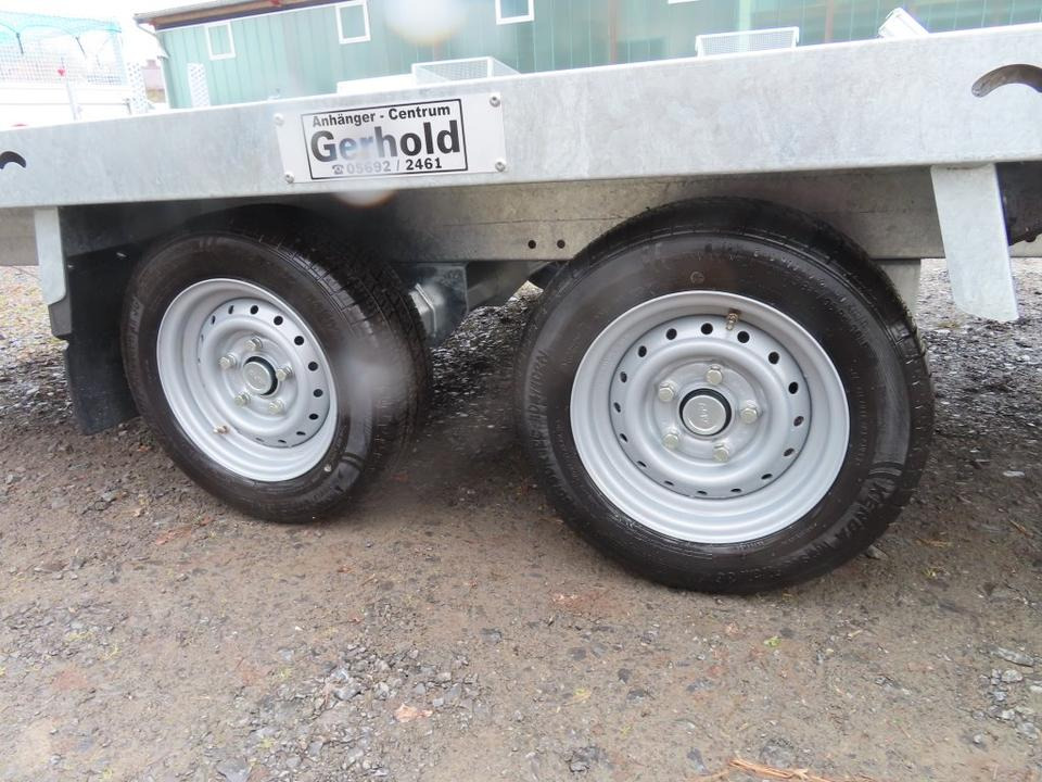 PKW Anhänger, Universal-Autotransporter, 2,7 to. - Prikolica za prevoz automobila: slika 5 PKW Anhänger, Universal-Autotransporter, 2,7 to. - Prikolica za prevoz automobila: slika 5