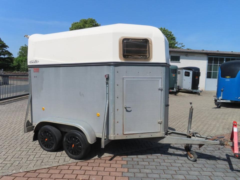 Pferdeanhänger Böckmann Duo/ Cavallo Sattelkammer TÜV NEU - Prikolica za konje: slika 2 Pferdeanhänger Böckmann Duo/ Cavallo Sattelkammer TÜV NEU - Prikolica za konje: slika 2