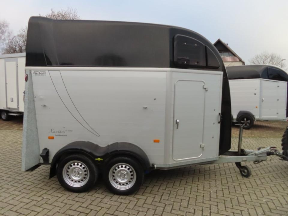 Pferdeanhänger Humbaur, Xanthos Aero, 100 km/h Sattelkammer - Prikolica za konje: slika 5 Pferdeanhänger Humbaur, Xanthos Aero, 100 km/h Sattelkammer - Prikolica za konje: slika 5