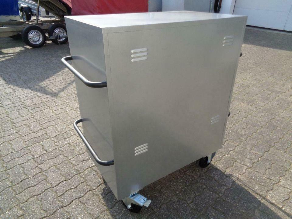 Turnierschrank fahrbar NEU pulverbeschichtet abschließbar - Instrument/ Oprema: slika 4 Turnierschrank fahrbar NEU pulverbeschichtet abschließbar - Instrument/ Oprema: slika 4