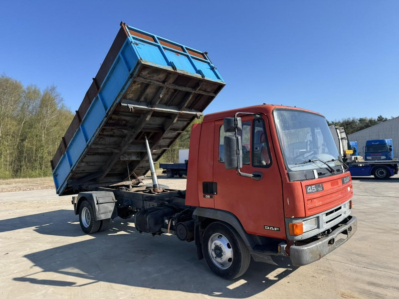 DAF 45 ATI 160 (FULL STEEL SUSPENSION / MANUAL PUMP / EURO 2) - Istovarivač: slika 3 DAF 45 ATI 160 (FULL STEEL SUSPENSION / MANUAL PUMP / EURO 2) - Istovarivač: slika 3