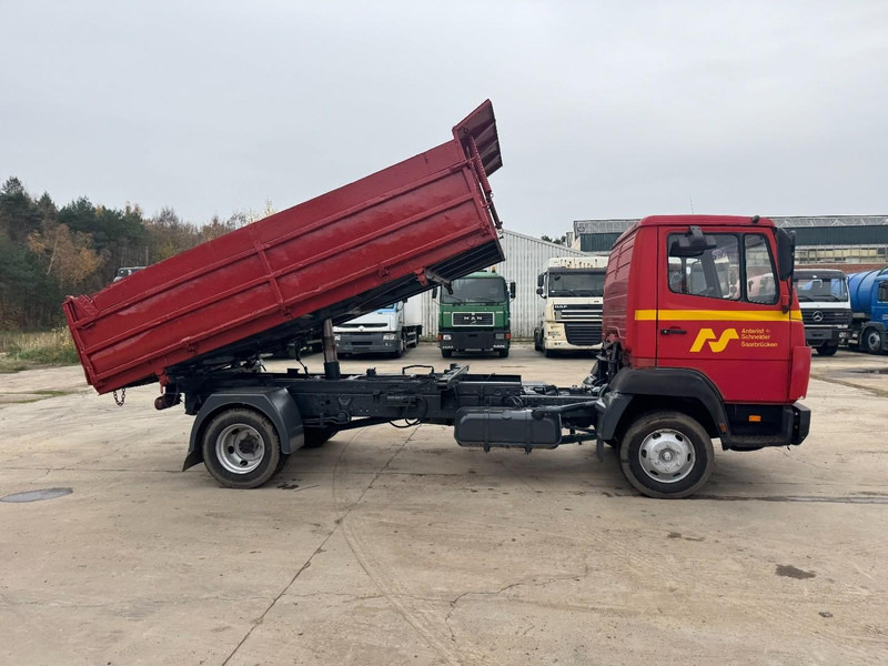 Mercedes-Benz SK 814 (FULL STEEL SUSPENSION / MANUAL GEARBOX / 3-SIDE TIPPER) - Istovarivač: slika 4 Mercedes-Benz SK 814 (FULL STEEL SUSPENSION / MANUAL GEARBOX / 3-SIDE TIPPER) - Istovarivač: slika 4