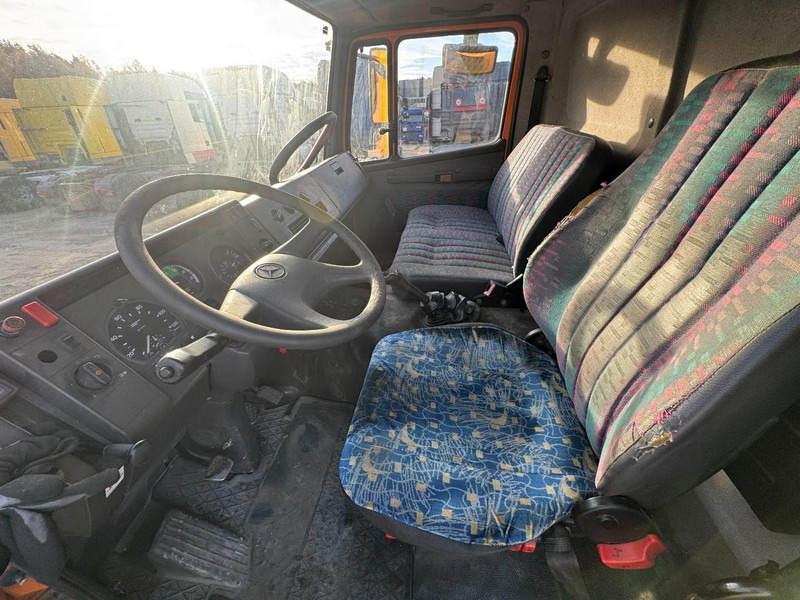 Kamion sa zatvorenim sandukom Mercedes-Benz SK 814 (STEEL SUSPENSION & MANUAL GEARBOX / SUSPENSION LAMES & BOITE MANUELLE): slika 11