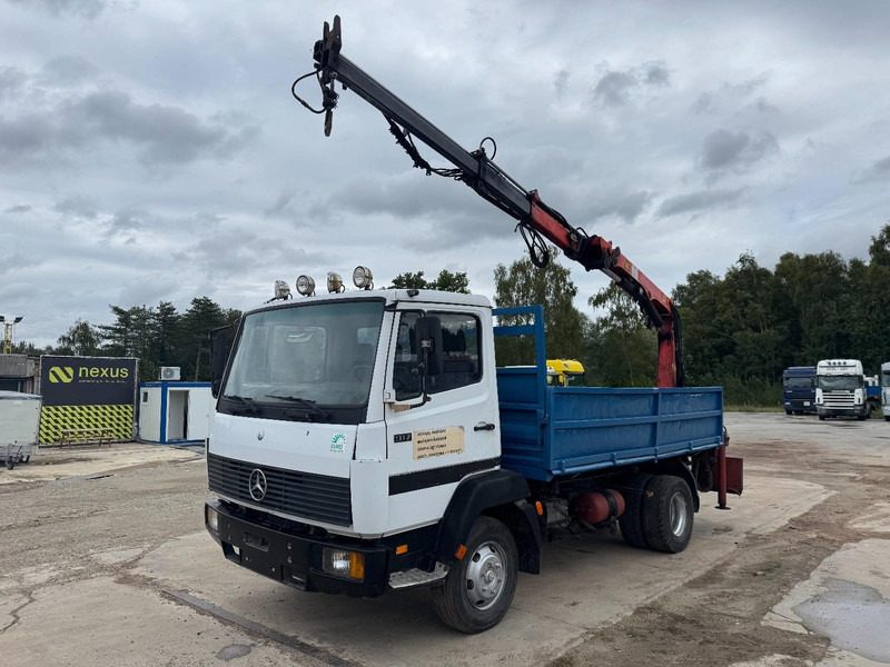 Mercedes-Benz SK 917 (STEEL SUSPENSION / PARLFINGER CRANE / AUXILIARY / 6 CYLINDER WITH MANUAL PUMP) - Istovarivač, Kamion sa dizalicom: slika 1 Mercedes-Benz SK 917 (STEEL SUSPENSION / PARLFINGER CRANE / AUXILIARY / 6 CYLINDER WITH MANUAL PUMP) - Istovarivač, Kamion sa dizalicom: slika 1