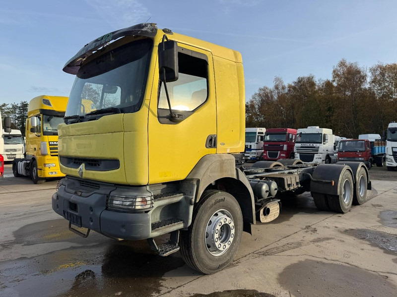 Renault Kerax 420 (GRAND PONT / SUSPENSION LAMES / BOITE MANUELLE / PARFAIT ETAT !!!) - Kamion sa golom šasijom i zatvorenom kabinom: slika 1 Renault Kerax 420 (GRAND PONT / SUSPENSION LAMES / BOITE MANUELLE / PARFAIT ETAT !!!) - Kamion sa golom šasijom i zatvorenom kabinom: slika 1
