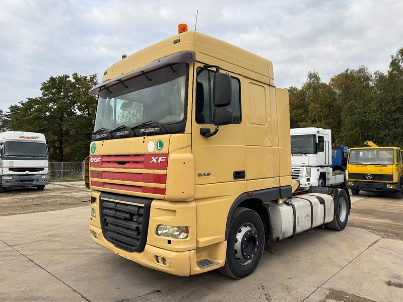 DAF 105 XF 460 Space Cab (GOOD CONDITION / BON ETAT) - Tegljač: slika 1 DAF 105 XF 460 Space Cab (GOOD CONDITION / BON ETAT) - Tegljač: slika 1