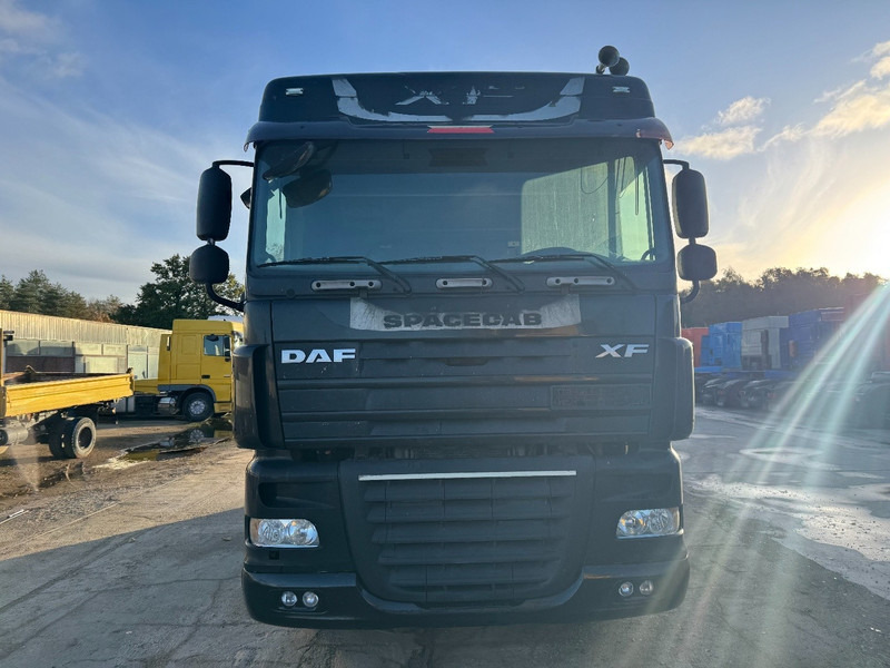 DAF 105 XF 460 Space Cab (MANUAL GEARBOX / BOITE MANUELLE) - Tegljač: slika 2 DAF 105 XF 460 Space Cab (MANUAL GEARBOX / BOITE MANUELLE) - Tegljač: slika 2