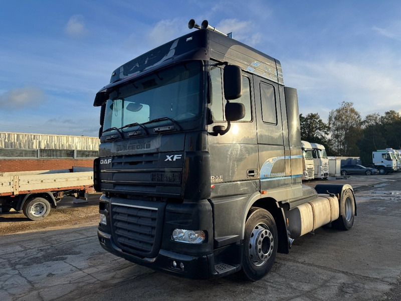 DAF 105 XF 460 Space Cab (MANUAL GEARBOX / BOITE MANUELLE) - Tegljač: slika 1 DAF 105 XF 460 Space Cab (MANUAL GEARBOX / BOITE MANUELLE) - Tegljač: slika 1