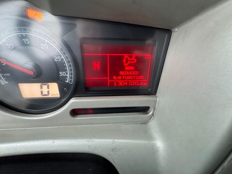 Tegljač Renault Premium 450 DXI (VERY NICE CONDITION / TRES BON ETAT): slika 13 Tegljač Renault Premium 450 DXI (VERY NICE CONDITION / TRES BON ETAT): slika 13