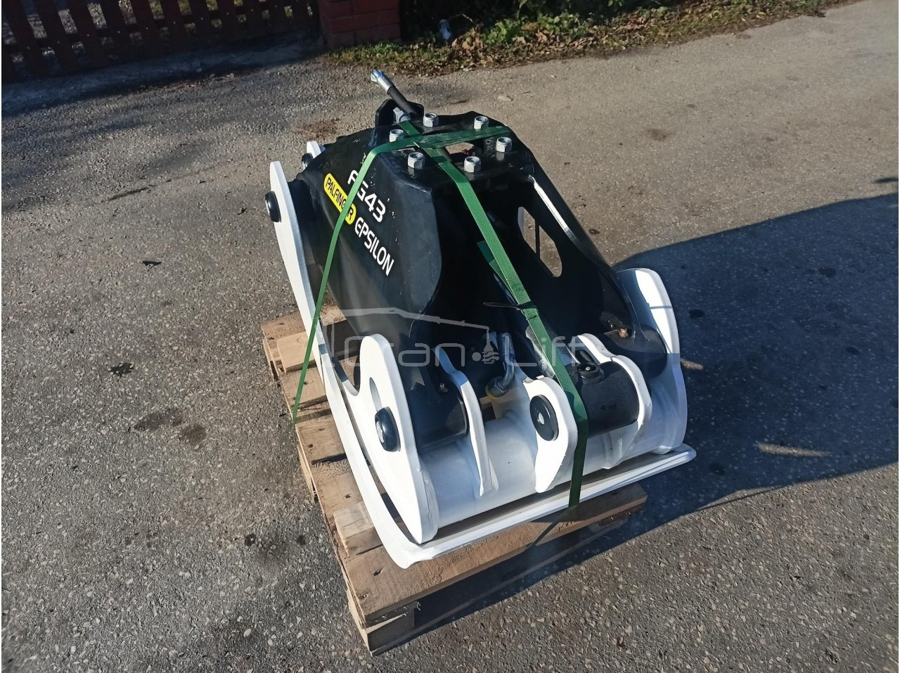 Palfinger Epsilon FG43 chwytak do drewna - Kuka: slika 4 Palfinger Epsilon FG43 chwytak do drewna - Kuka: slika 4