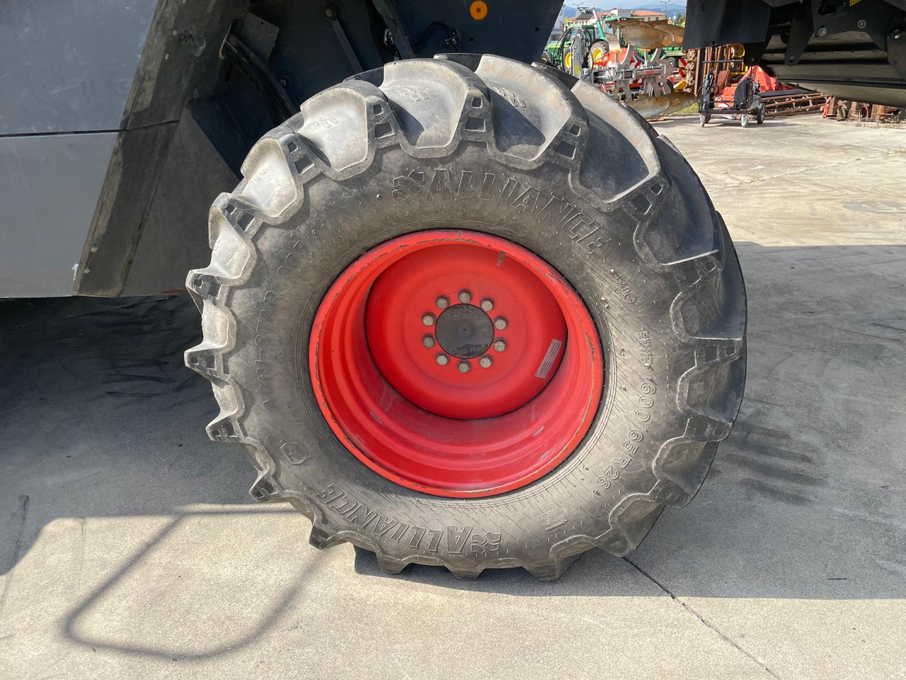 CLAAS MIETITREBBIA LEXION 570TT - Kombinovani kombajn: slika 5 CLAAS MIETITREBBIA LEXION 570TT - Kombinovani kombajn: slika 5