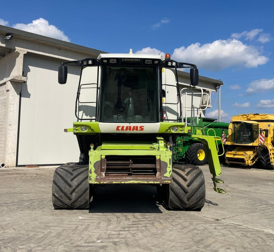 CLAAS MIETITREBBIA LEXION 570TT - Kombinovani kombajn: slika 3 CLAAS MIETITREBBIA LEXION 570TT - Kombinovani kombajn: slika 3