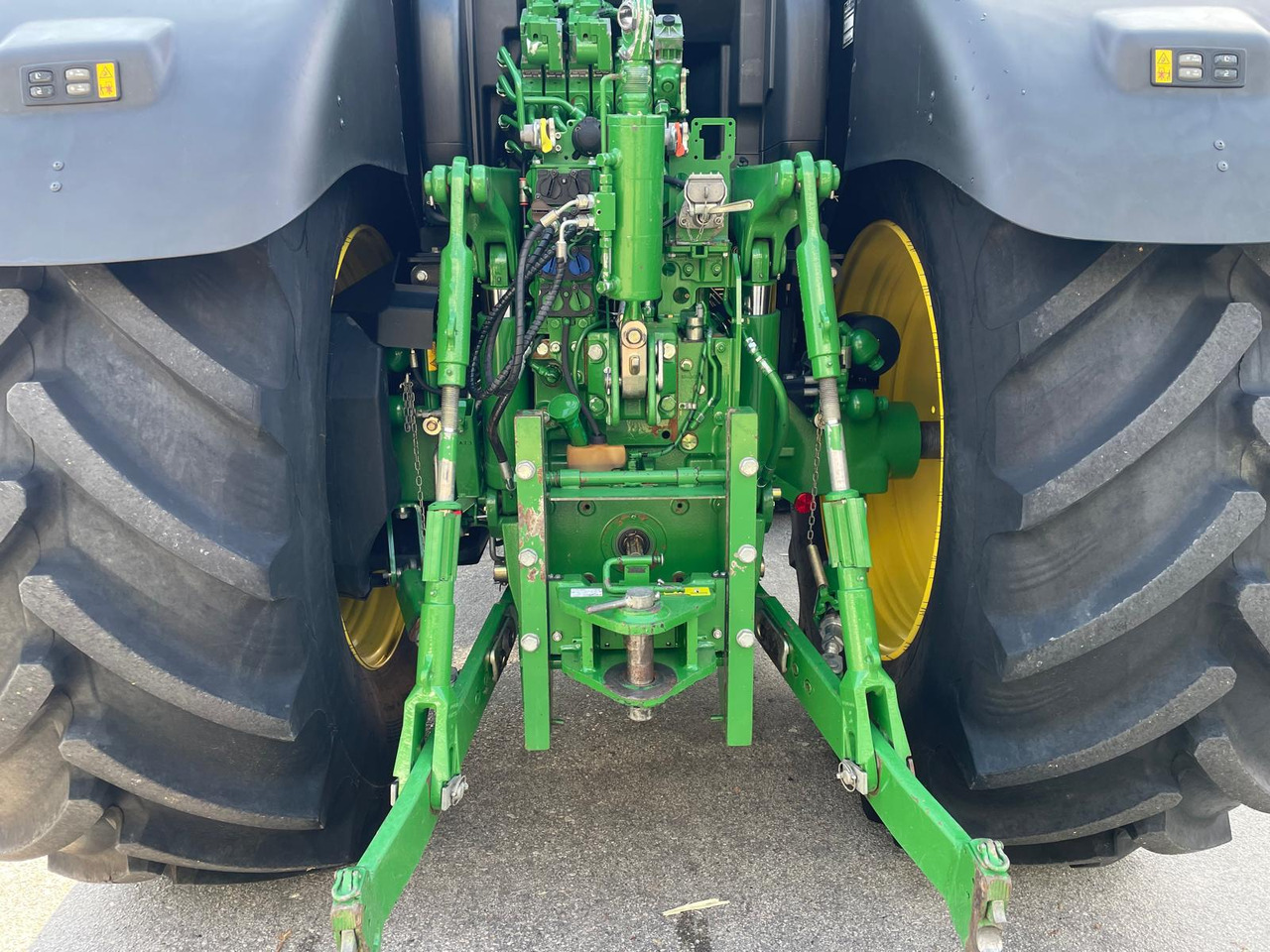 JOHN DEERE 6175 R - Traktor: slika 4 JOHN DEERE 6175 R - Traktor: slika 4
